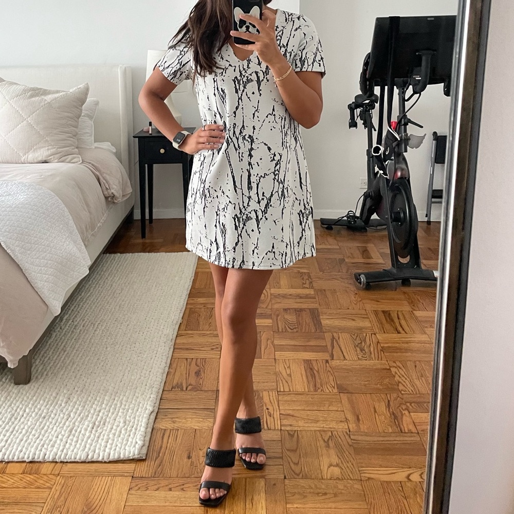 MISSGUIDED back / white dress